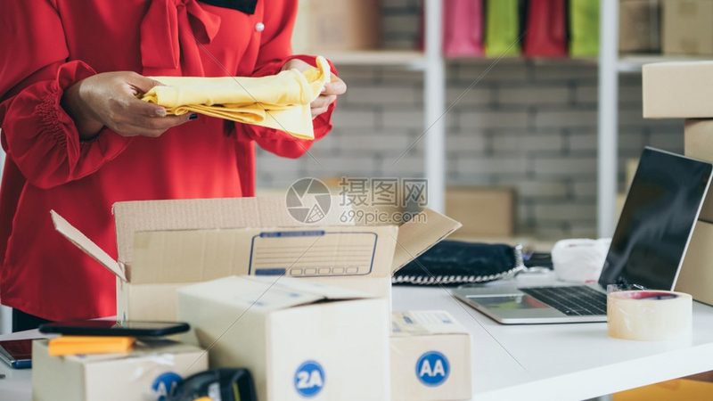 Shopify服装独立站建站：成本解析与避坑指南
